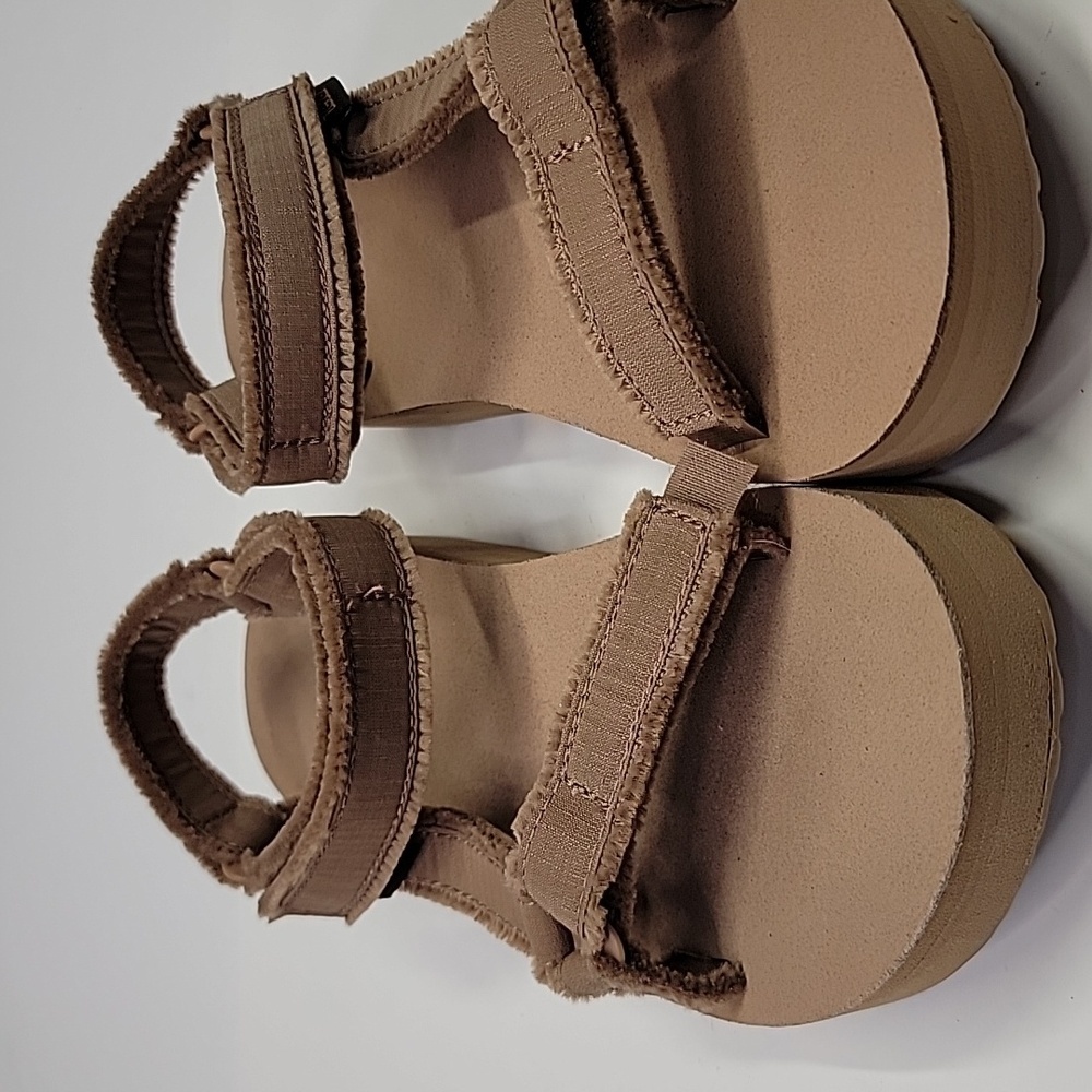 TEVA MIDFORM UNIVERSAL CANVAS SANDAL SZ 6 WOMENS - Picture 3 of 15